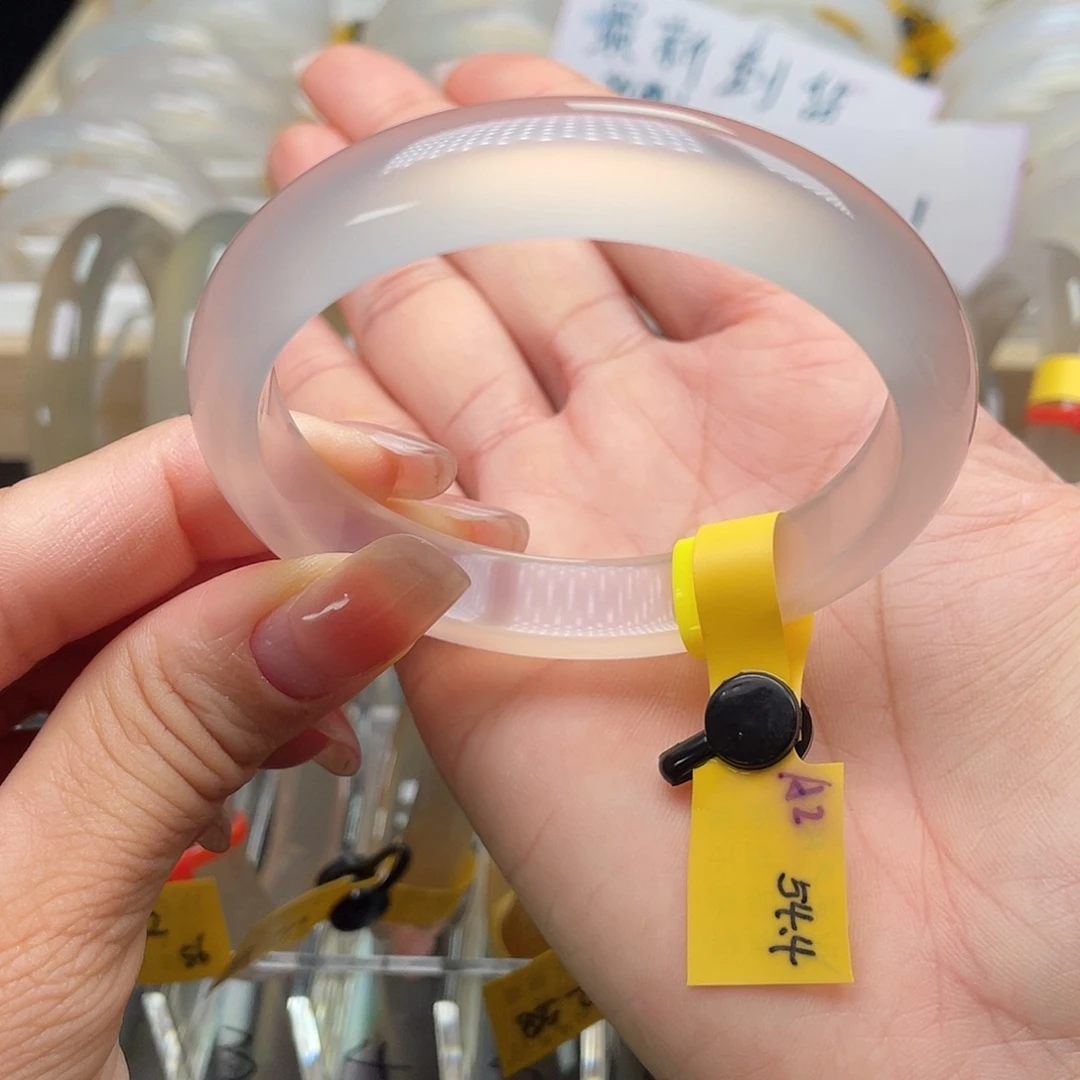 醉***醉手镯玛瑙/玉髓未镶嵌