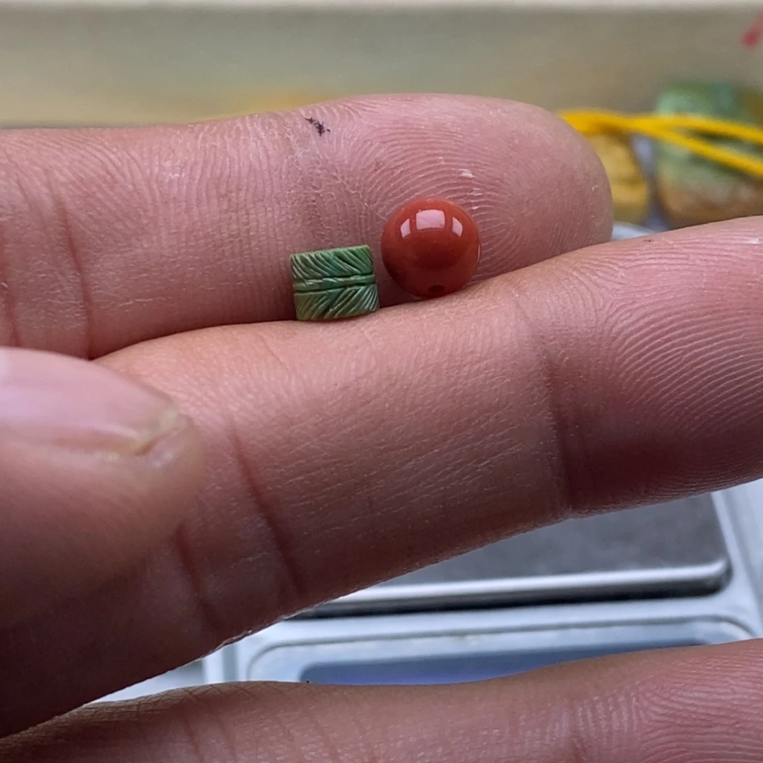 夏***谜南红玛瑙未镶嵌珠宝半成品