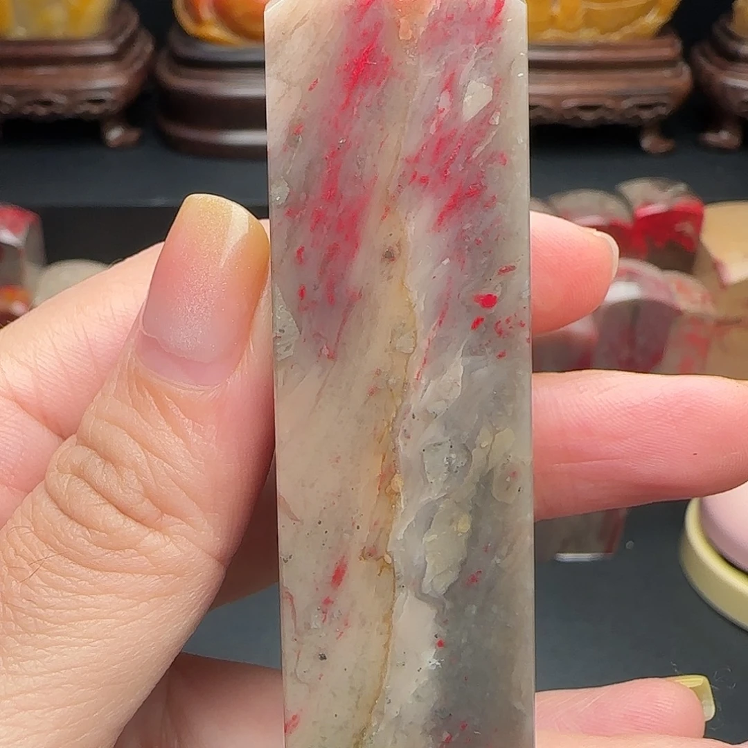 昌化石昌化鸡血石