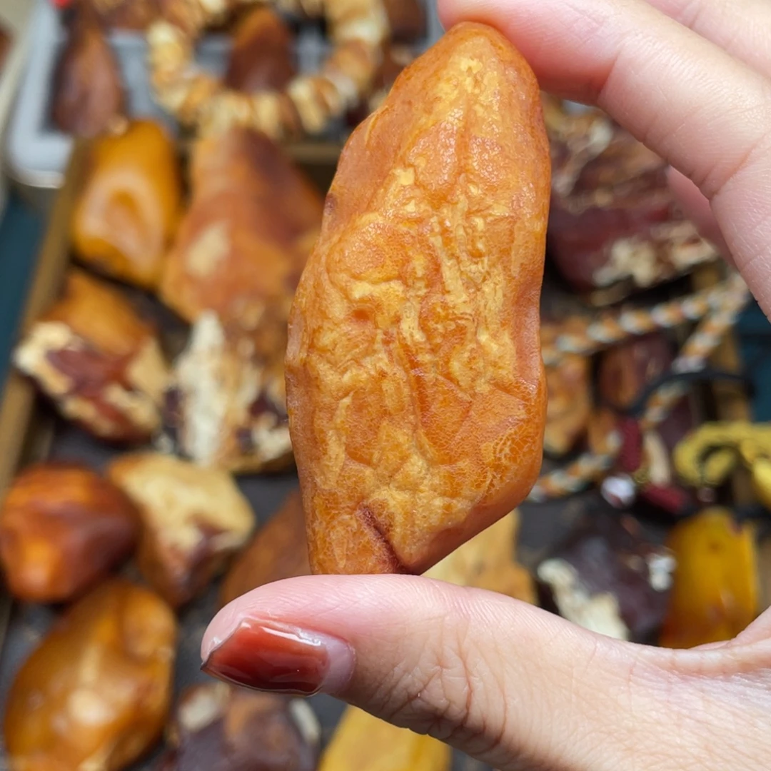 禅***肆琥珀未镶嵌珠宝奇石