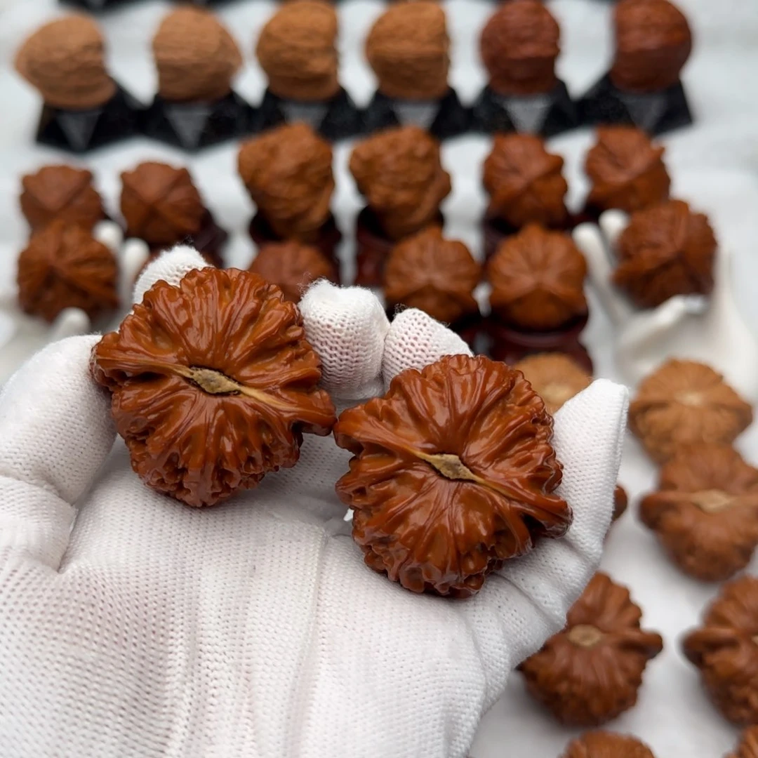 吊坠文玩核桃42.5白狮子