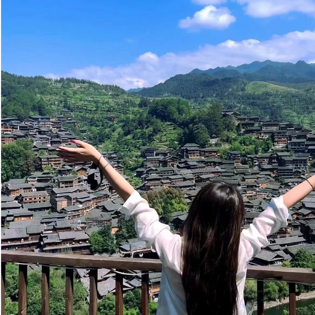 i-EAST 白薇九歌~新中式提花盘扣衬衣-3D T11899