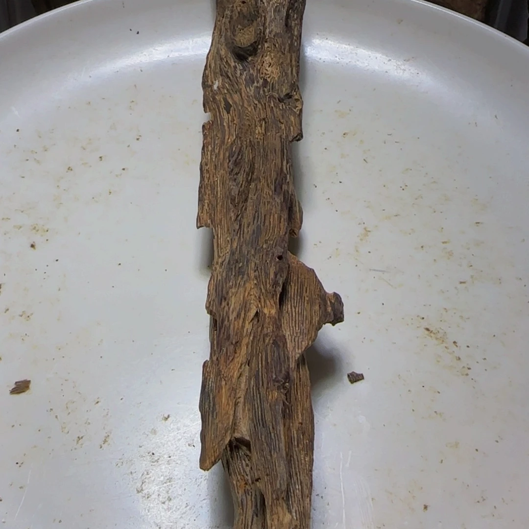 w***8沉香沉香碎屑奇楠沉香海南黎母山虫漏36克