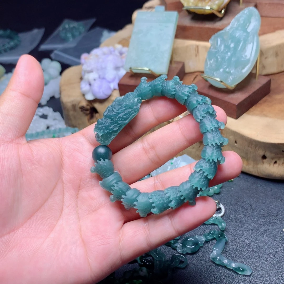 独***生定制翡翠未镶嵌翡翠