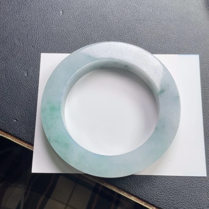 嘉****定制翡翠未镶嵌翡翠