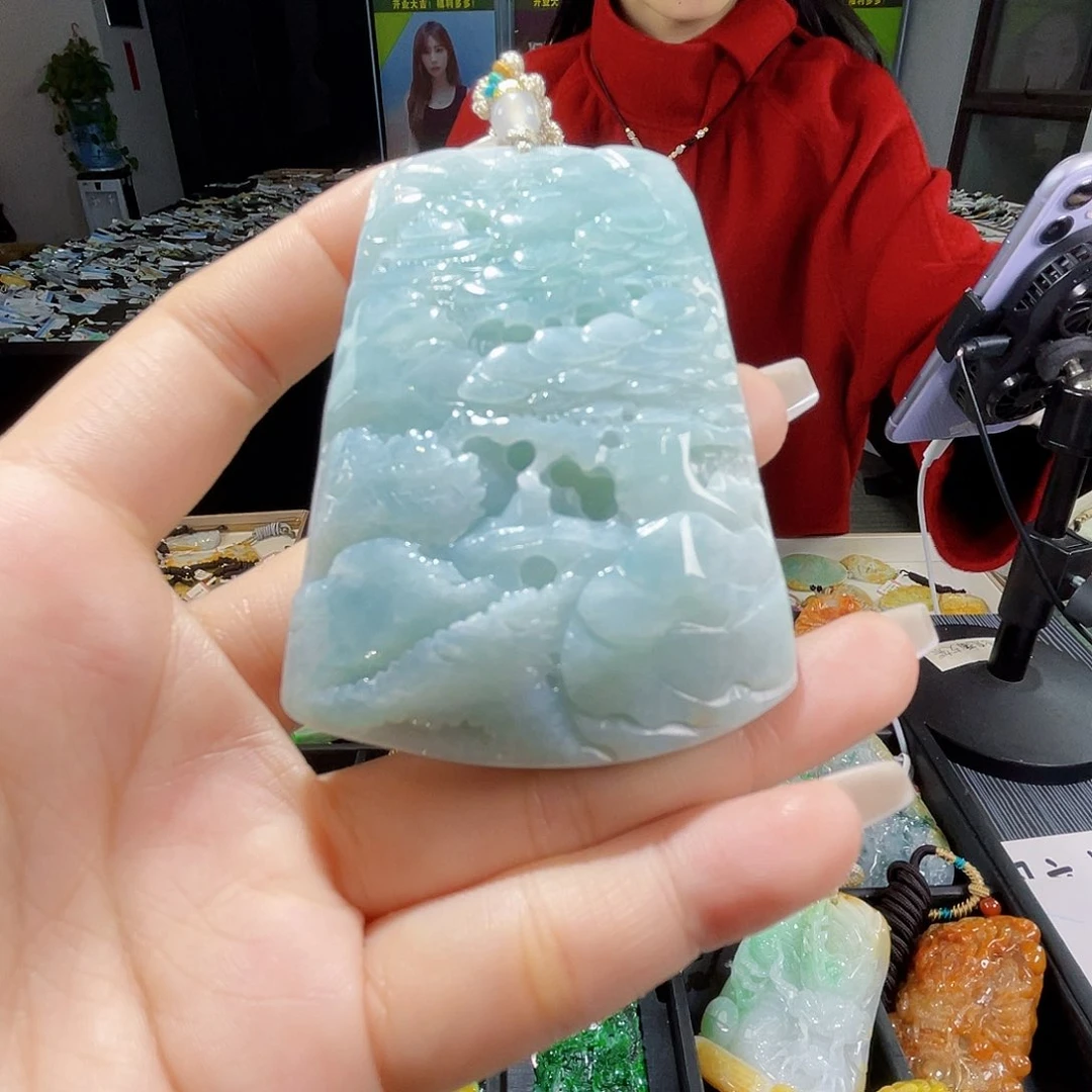 颈饰未镶嵌翡翠一