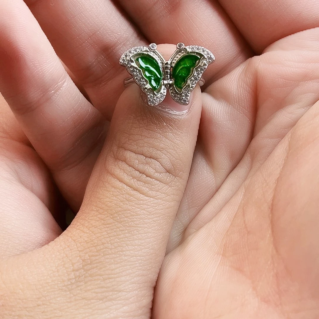 颈饰未镶嵌翡翠多样性