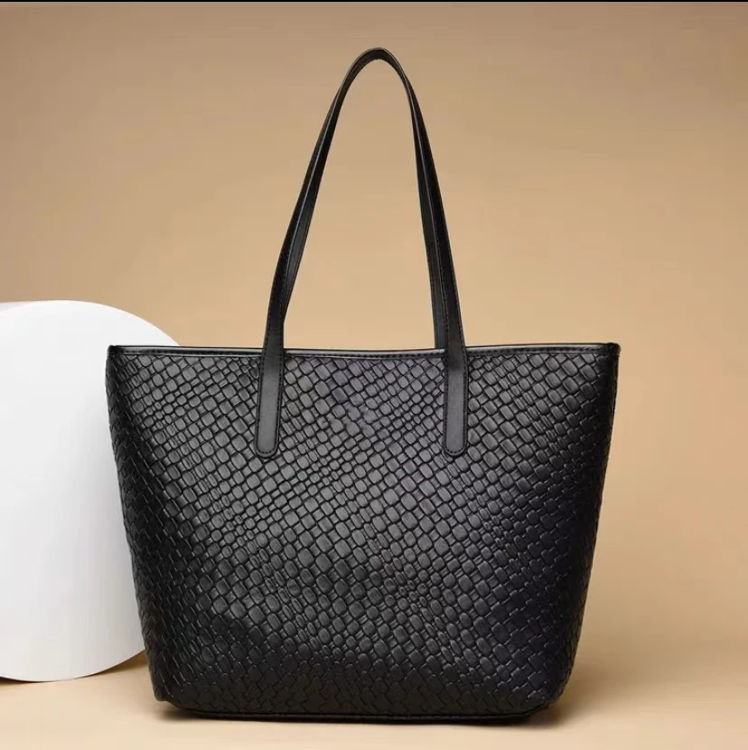 【宽30cm高29cm厚11cm】高品质百搭单肩斜挎女包003黑色