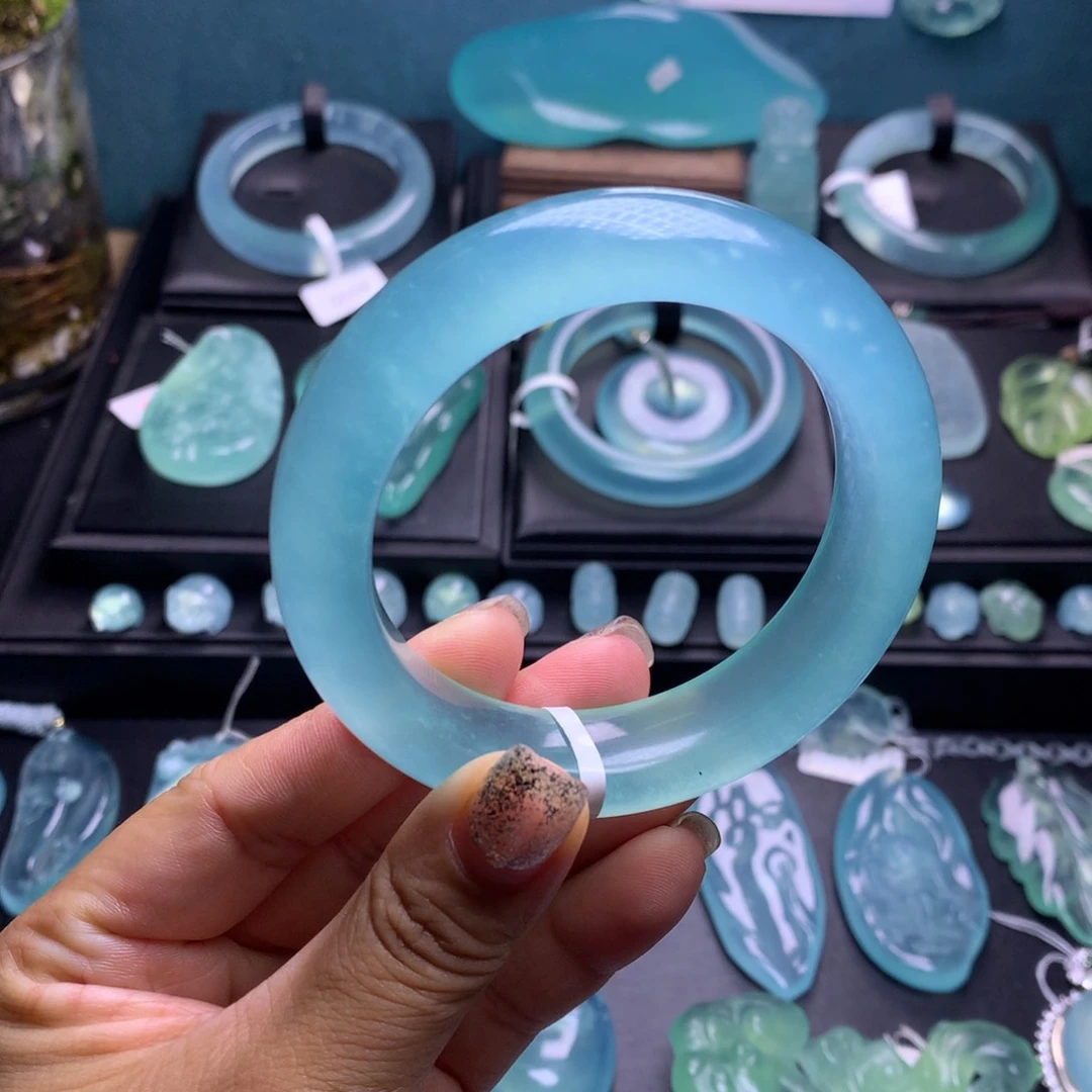 蛇纹石玉未镶嵌手镯55