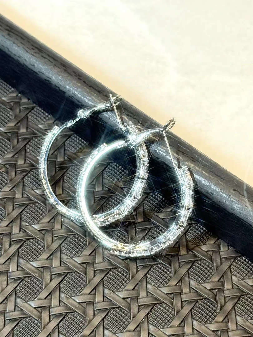 925银合成锆石耳饰 星环碎钻圈