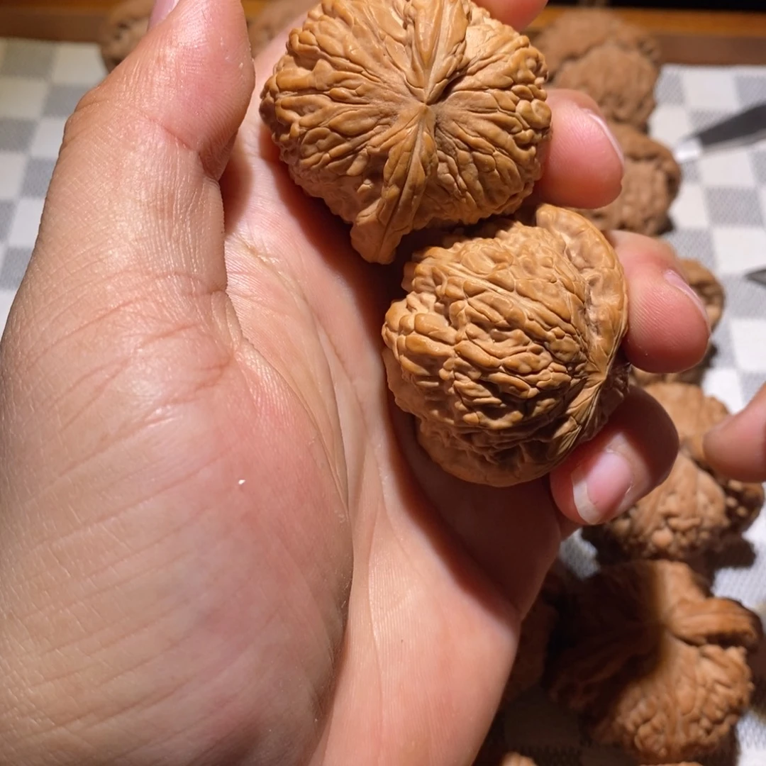 副***用文玩核桃吊坠白狮子