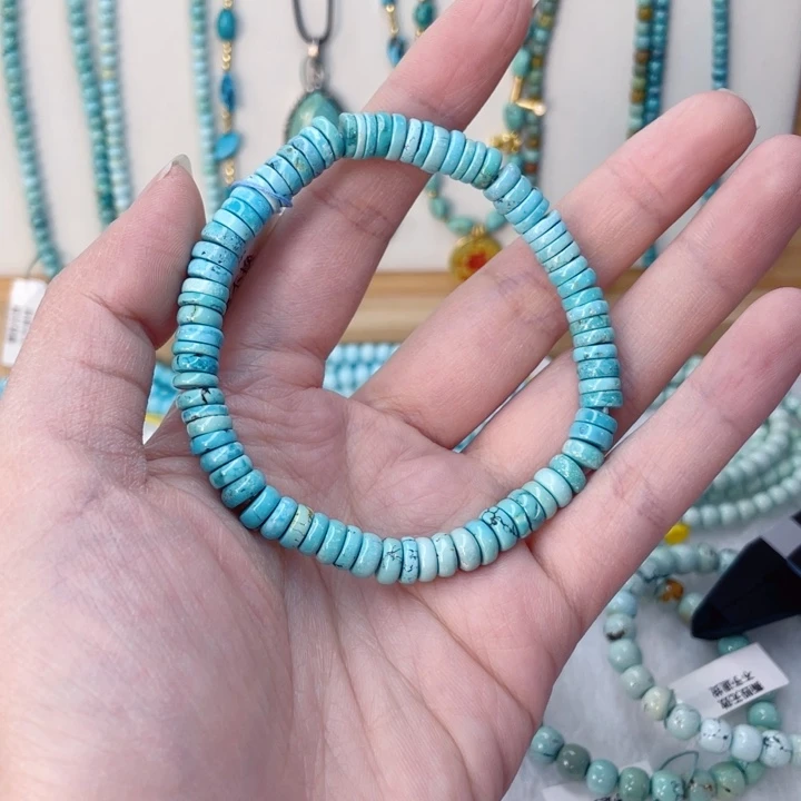 绿松石未镶嵌颈饰