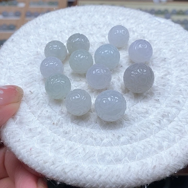 吊坠(不含链)未镶嵌翡翠一个60