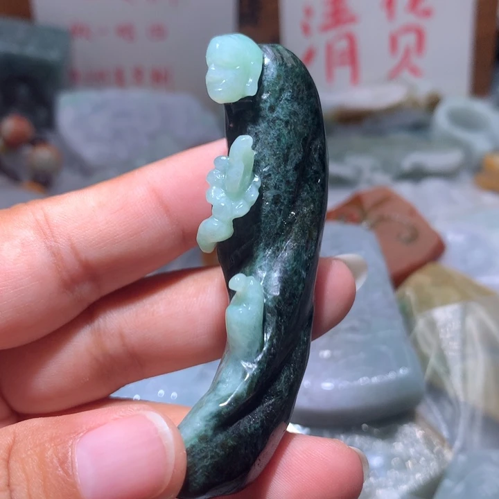 翡翠未镶嵌颈饰保真天然A货翡翠