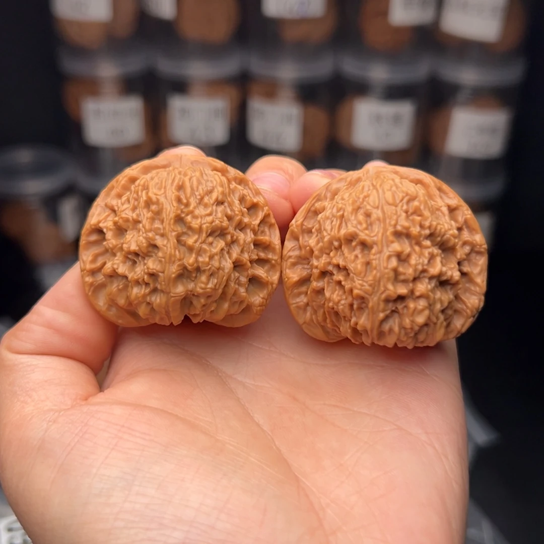 文玩核桃吊坠长*南蒋石