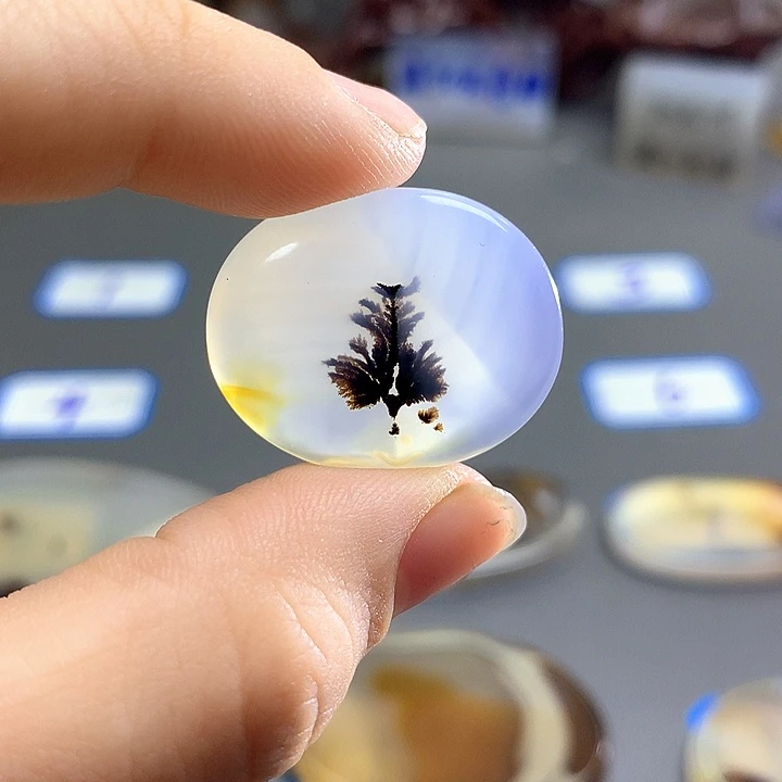 未镶嵌颈饰玛瑙/玉髓