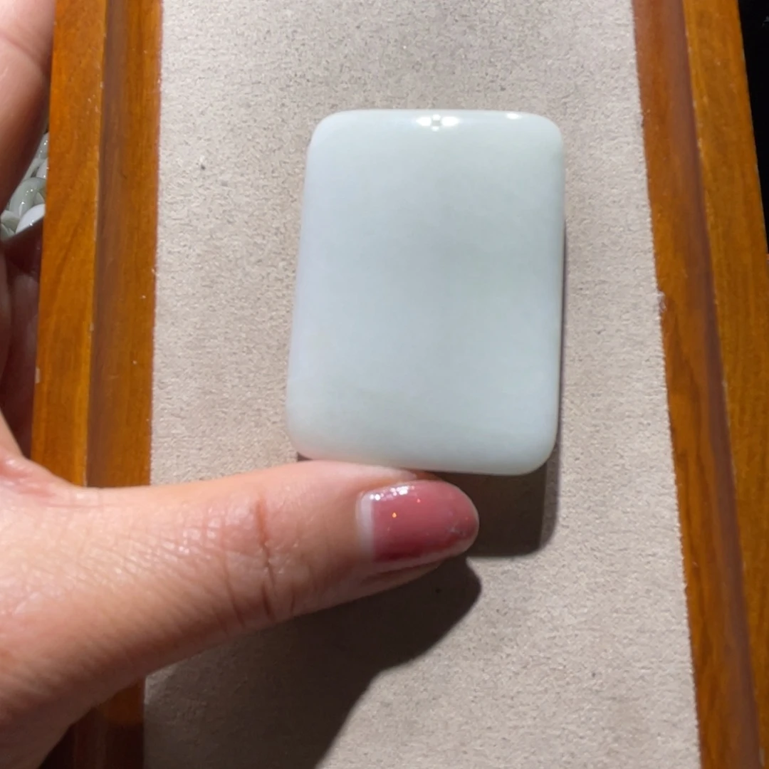 蓝田玉（蛇纹石化大理石玉）未镶嵌颈饰