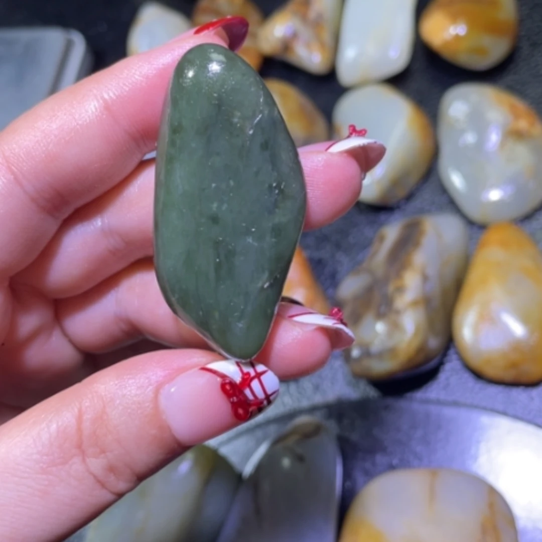 【闪购商品】颈饰未镶嵌和田玉