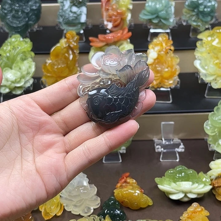 楠***桠蛇纹石玉未镶嵌颈饰