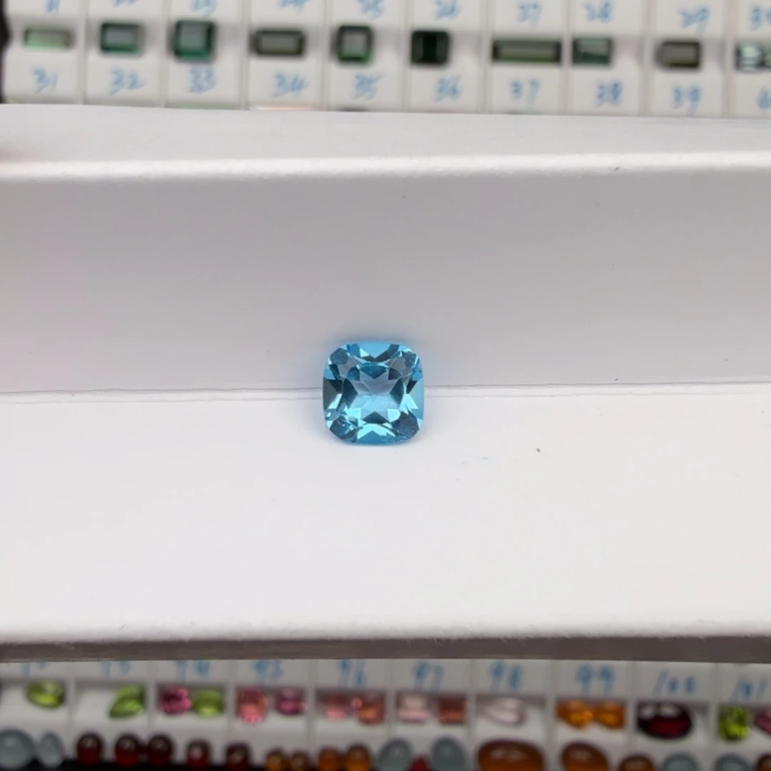 托帕石裸石天然1.13克拉