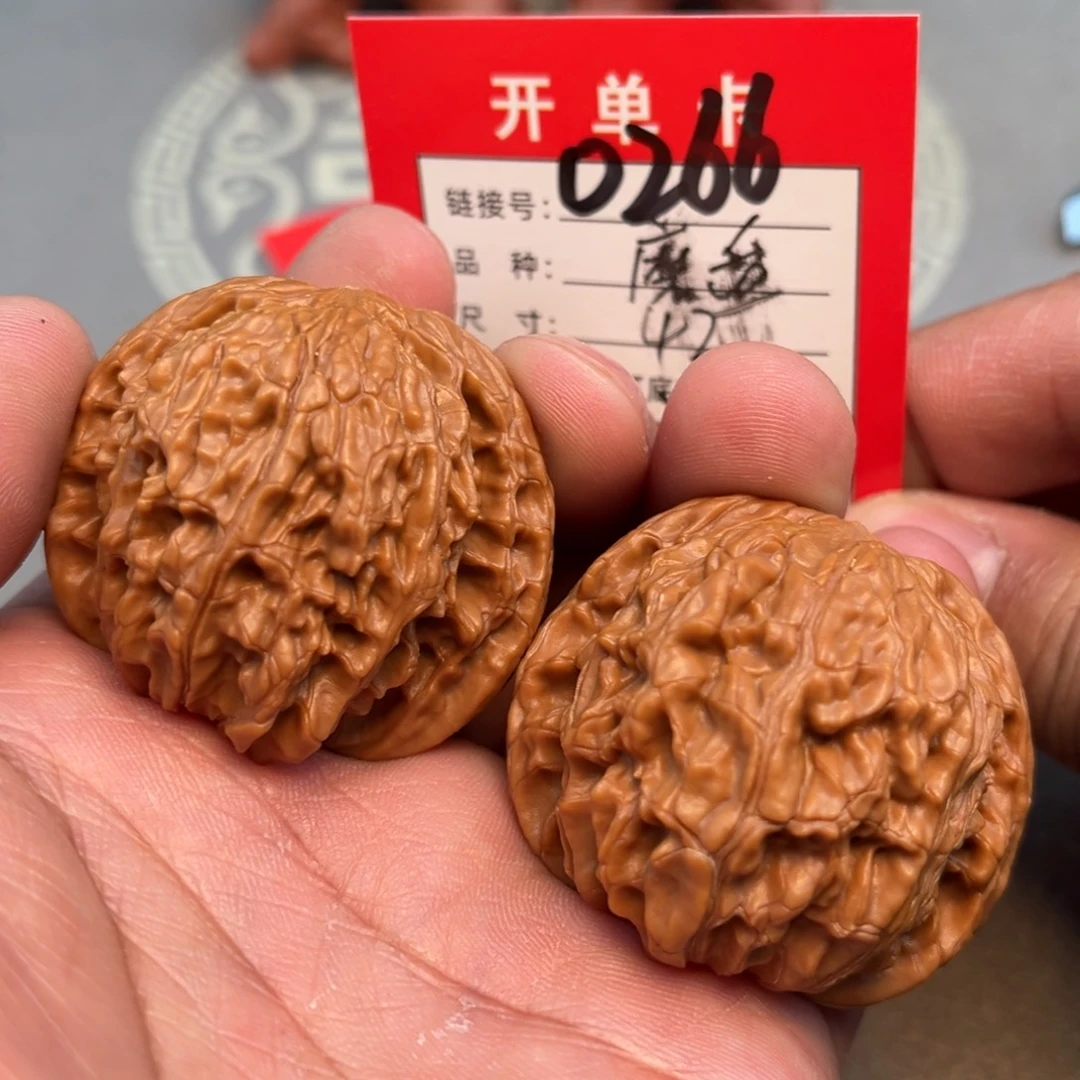 文玩核桃吊坠文玩