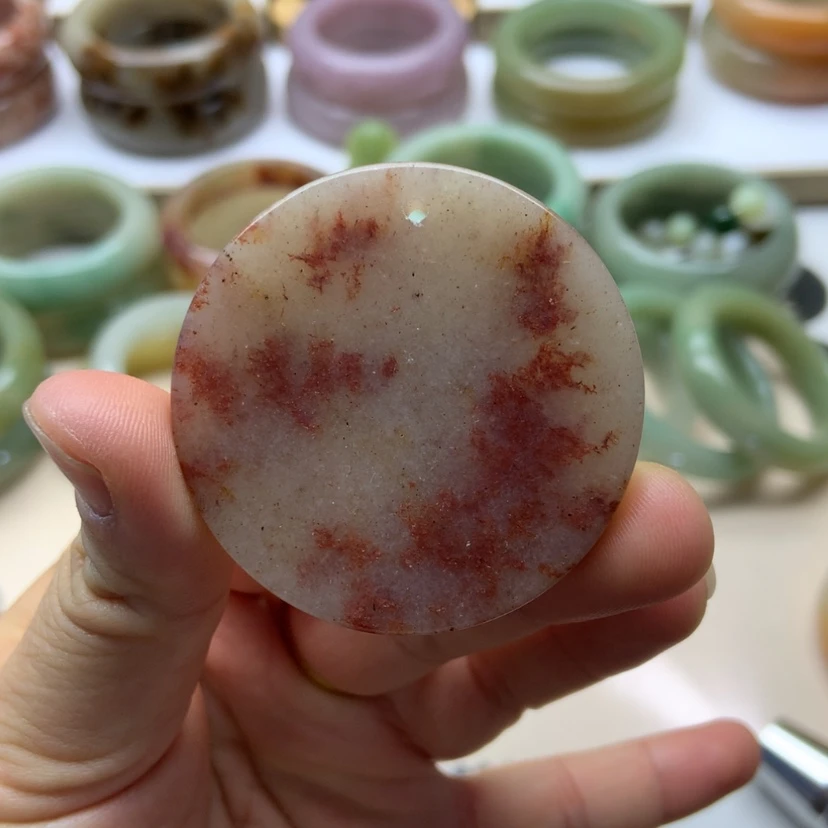 【闪购商品】未镶嵌手镯石英岩玉