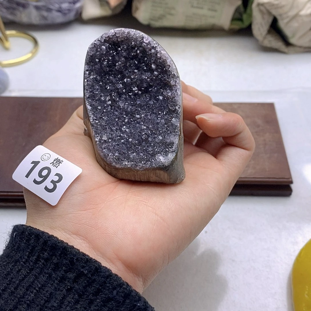 紫晶大型摆件（非配饰）未镶嵌