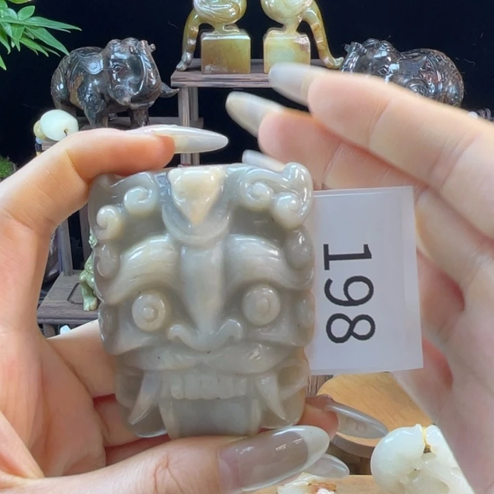 和田玉（糖玉）未镶嵌挂件