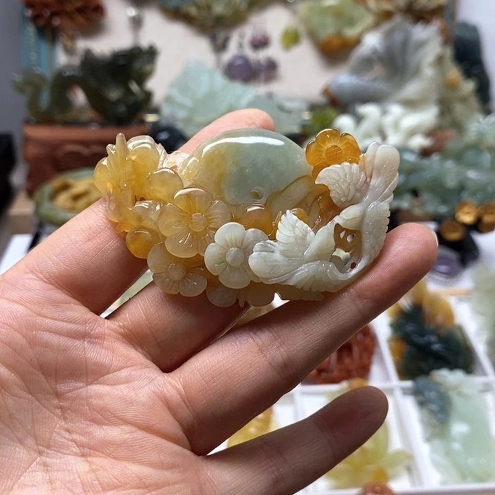 未镶嵌蛇纹石玉颈饰