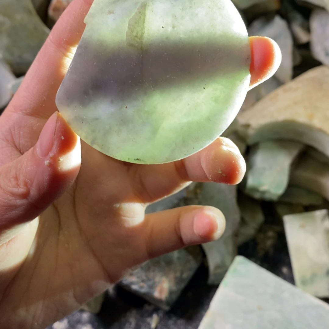颈饰未镶嵌翡翠天然翡翠