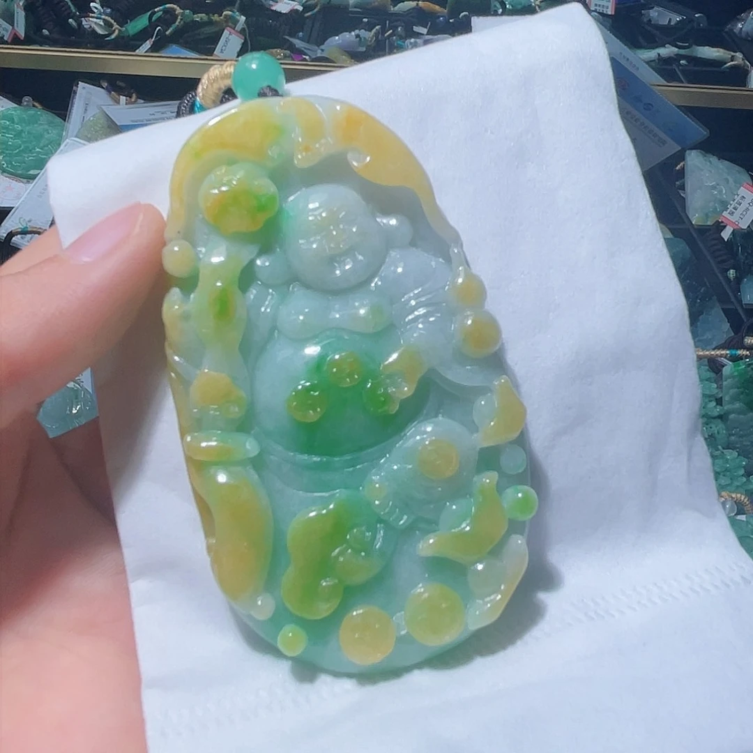 颈饰未镶嵌翡翠一个
