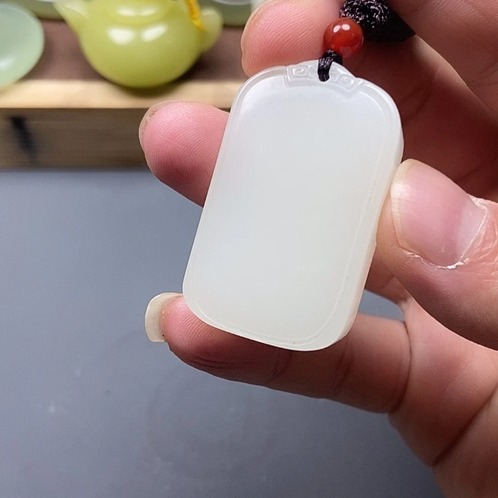 和田玉（糖玉）未镶嵌颈饰
