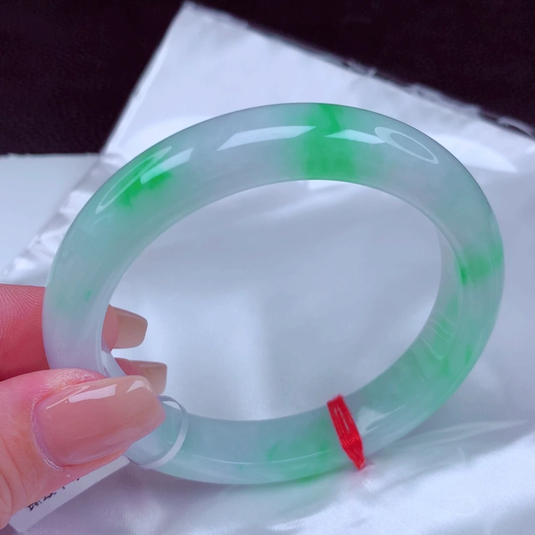 翡翠未镶嵌手镯手镯