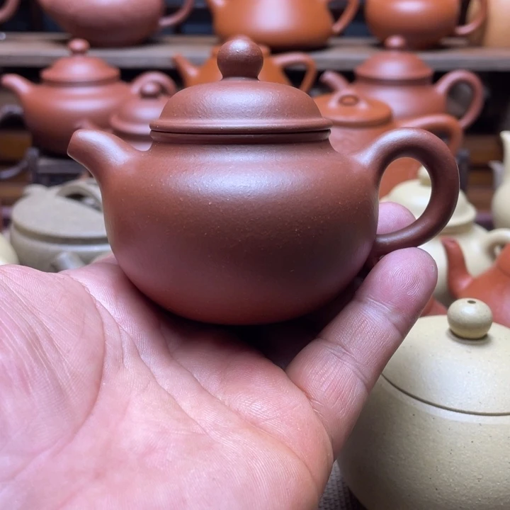 茶壶紫泥宜兴紫砂壶半手工莲子壶，110cc