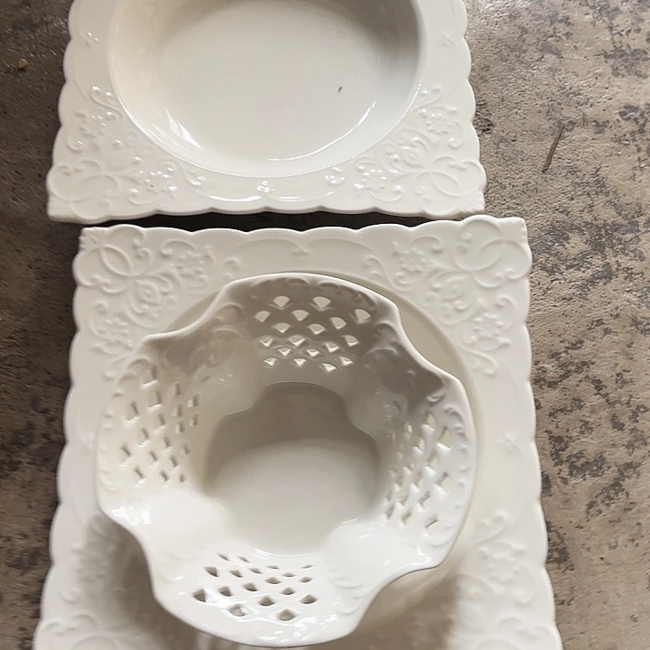 盘微瑕产品…………3件套有黑点