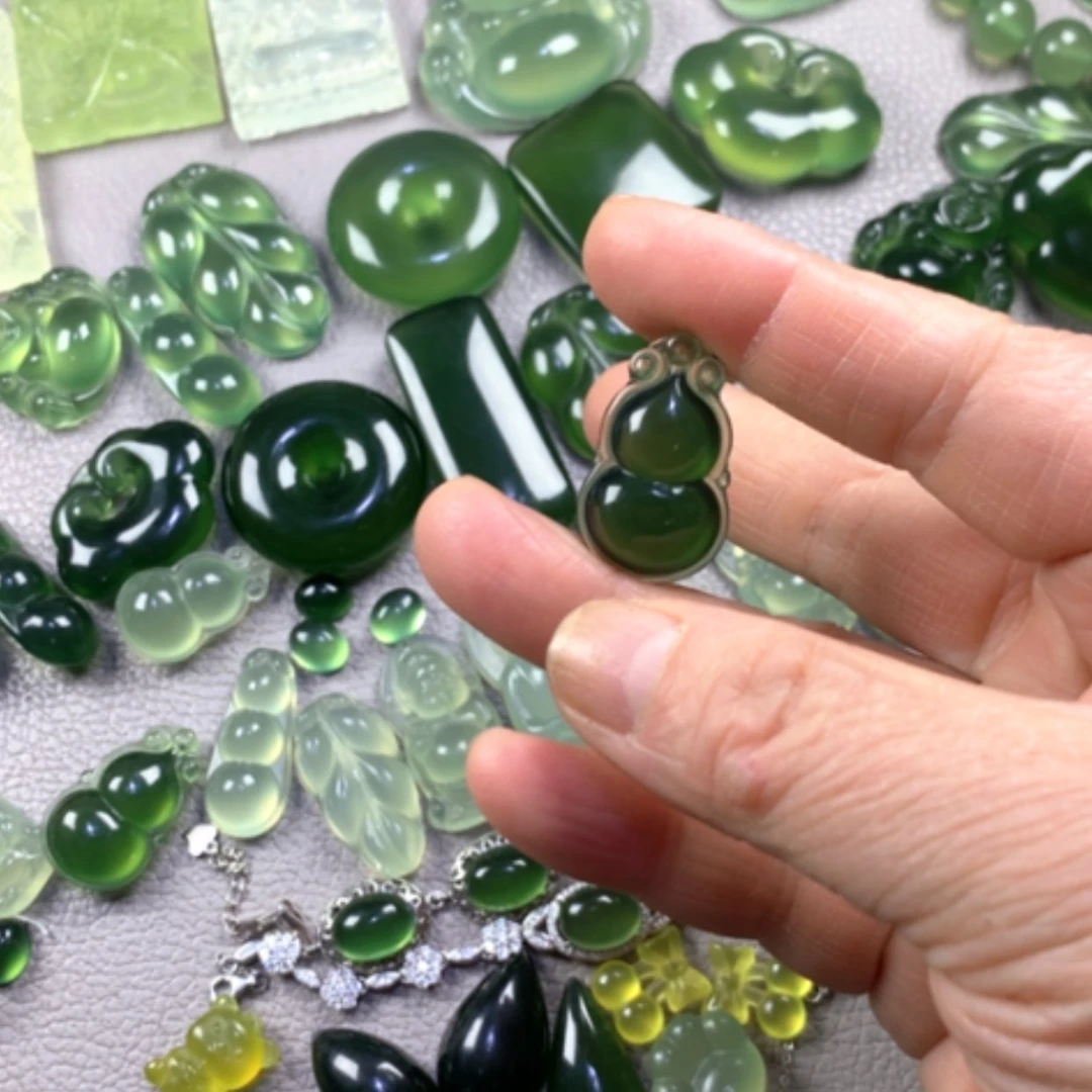 【闪购商品】蛇纹石玉岫玉未镶嵌