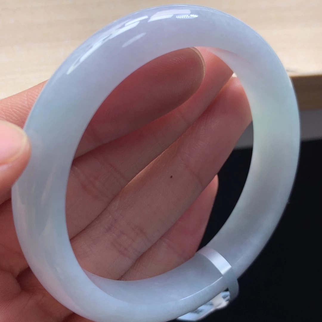 未镶嵌手镯翡翠手镯