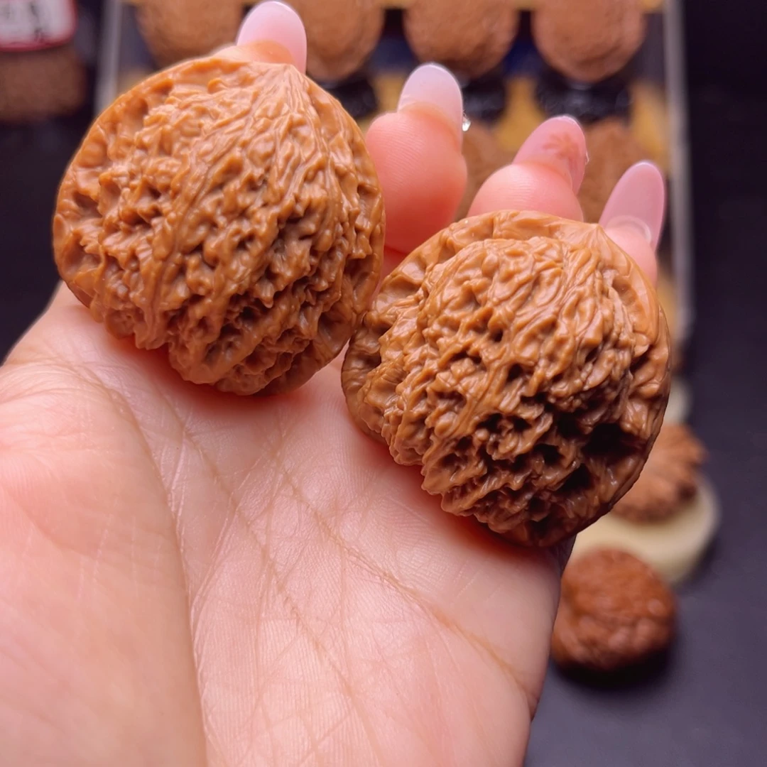 文玩核桃吊坠高袍南江，40尺