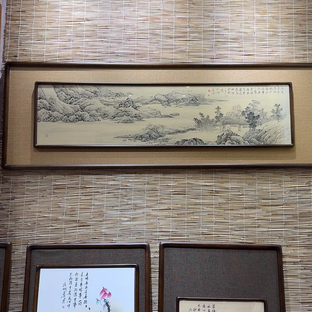 用***6国画真人手绘作品。