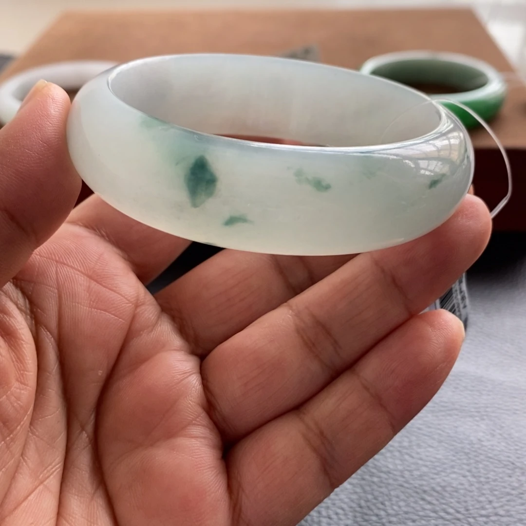 翡翠未镶嵌手镯天然翡翠手镯