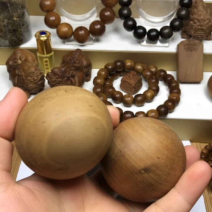 手串/手链檀香木老山檀香一对手球的瑕疵