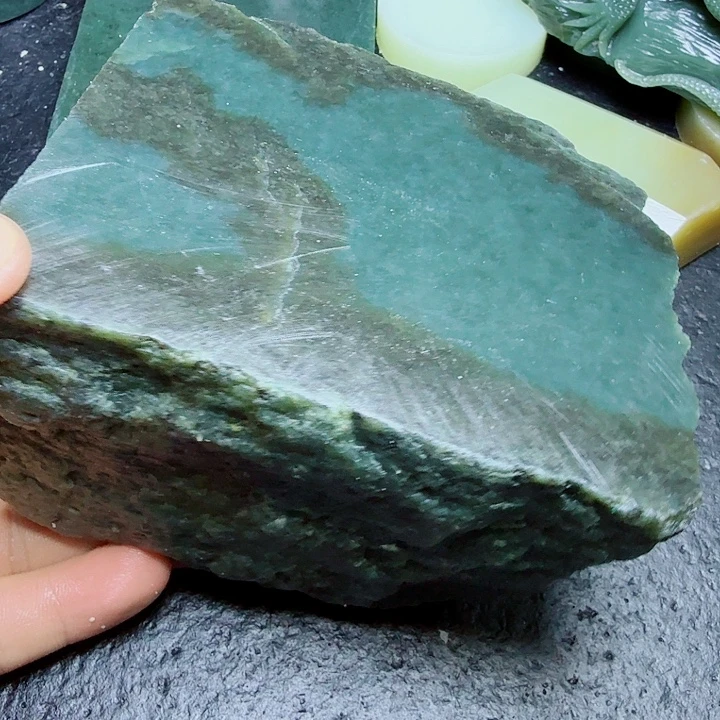 未镶嵌和田玉（糖玉）珠宝奇石