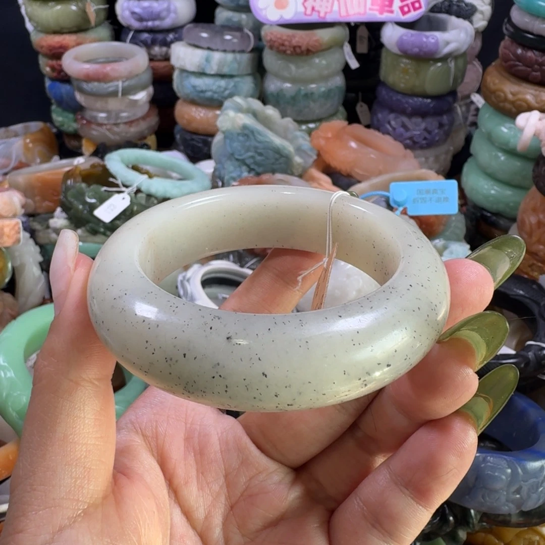 石英质玉（佘太翠）未镶嵌手镯36，58，福利