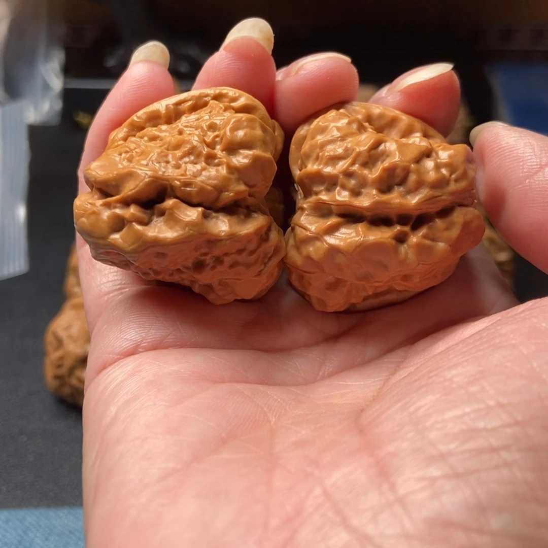 曹***n把件文玩核桃蛤蟆头