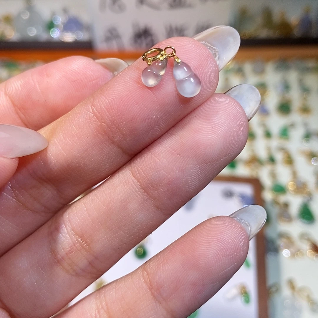 翡翠18K金镶嵌颈饰1112