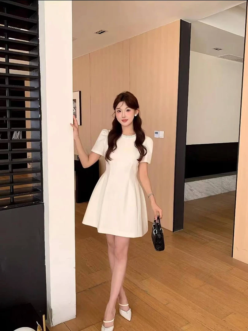 歌家LP家工厂轻奢集合连衣裙