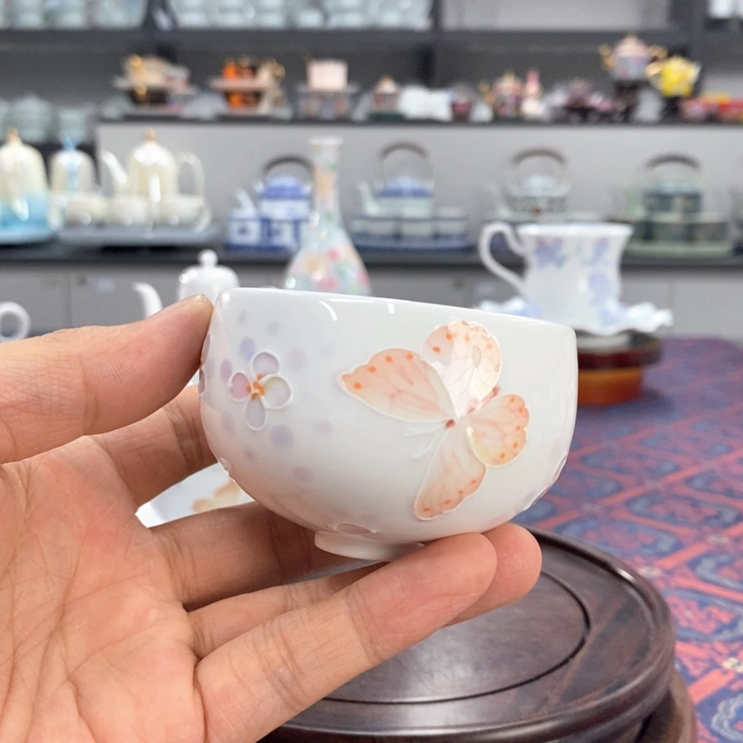 蝶恋花品茗杯手绘釉下高温