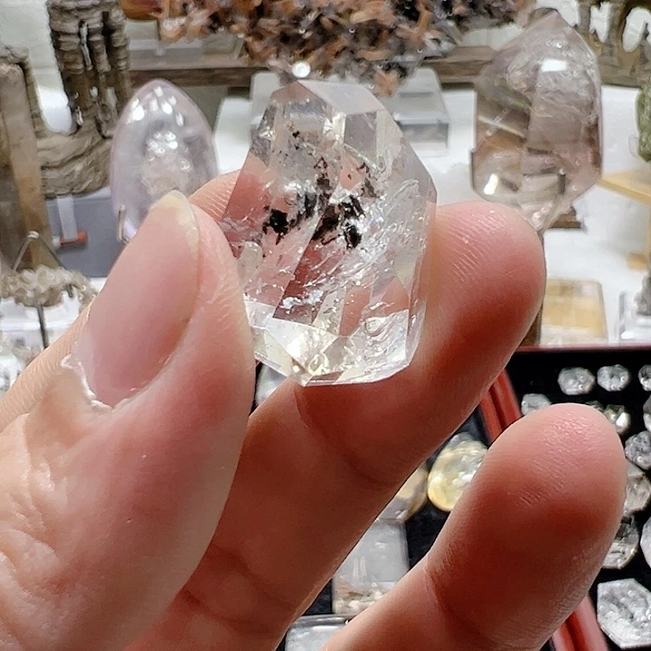 石材鸿****师水胆流沙小吊坠