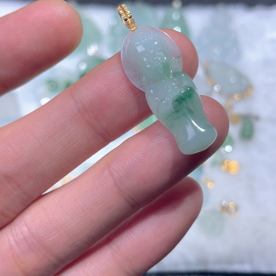 颈饰18K金镶嵌翡翠翡翠