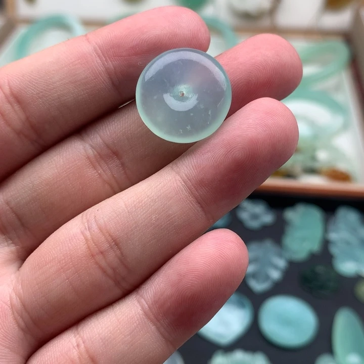 未镶嵌岫玉颈饰平安扣